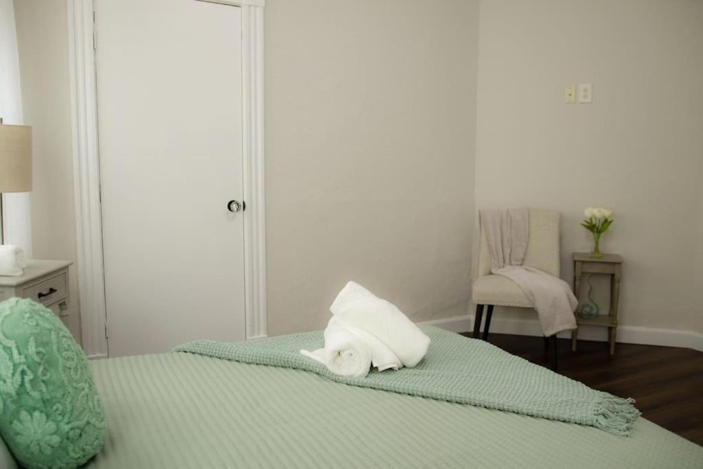 Ferienwohnung Cozy Getaway Everett Exterior foto
